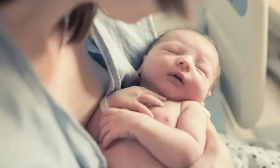 Los nacimientos siguen en ca&iacute;da: en 2025 hubo un 55% menos que en 2020