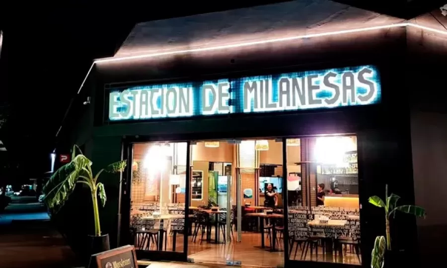 La despedida de un local de milanesas que cerr&oacute; por la crisis econ&oacute;mica