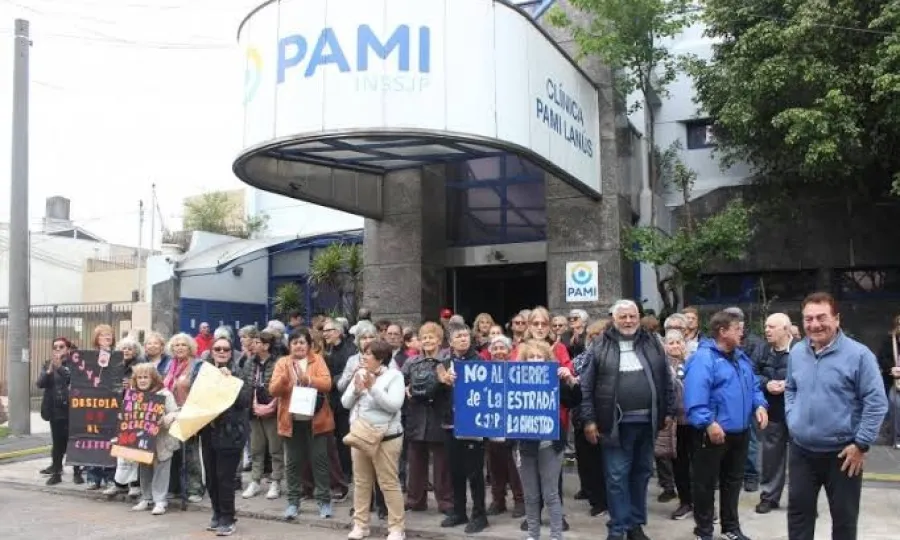 Cierra la cl&iacute;nica del Pami y se precipita el colapso de la atenci&oacute;n en el Conurbano