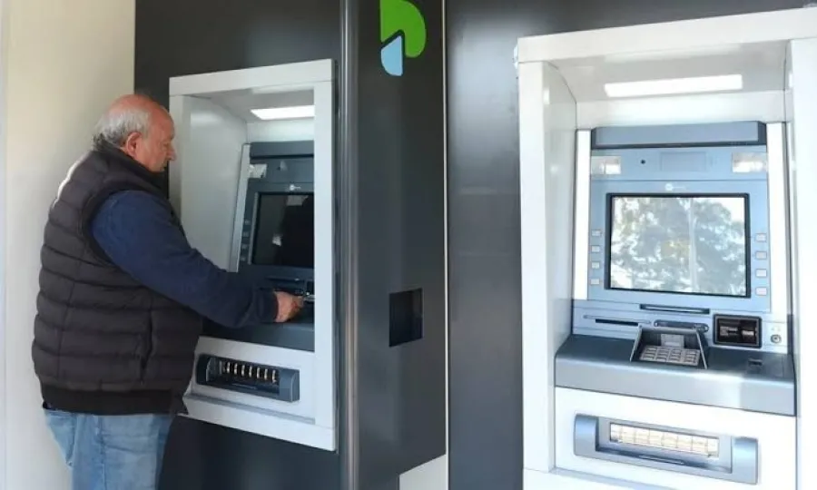 Los estatales bonaerenses cobrar&aacute;n antes por la visita del Papa