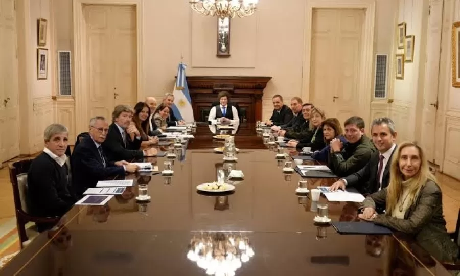 Milei encabez&oacute; una nueva reuni&oacute;n de Gabinete y anticip&oacute; los ejes del Presupuesto 2027