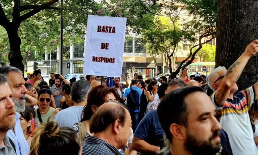 Gremios en alerta por el avance del ajuste en organismos del Estado