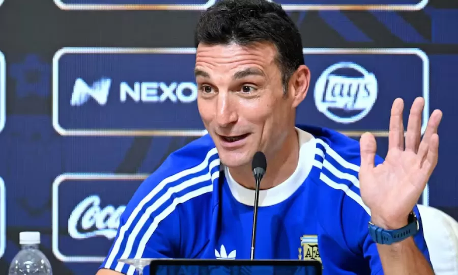 Lionel Scaloni confirm&oacute; que Lionel Messi jugar&aacute; los dos amistosos y habl&oacute; de la cancelaci&oacute;n de la Finalissima
