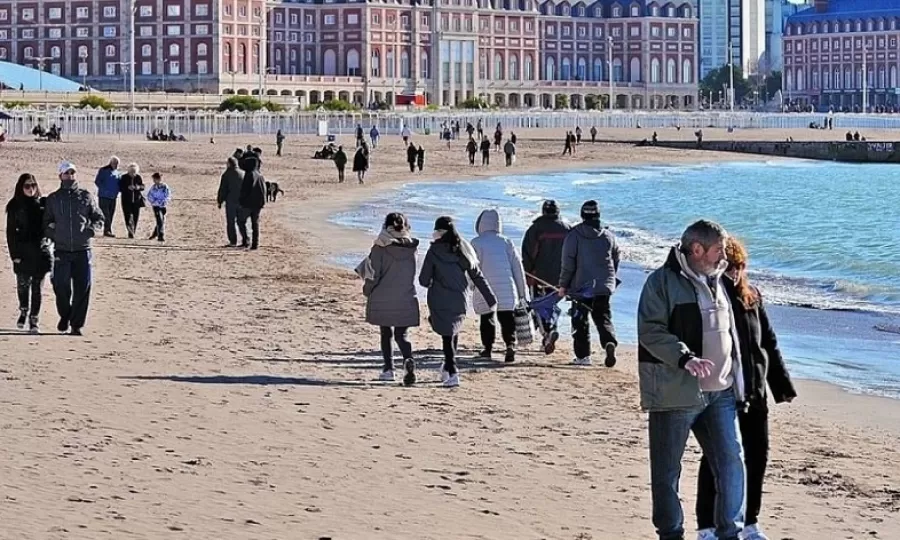 La crisis golpe&oacute; al turismo durante el fin de semana largo