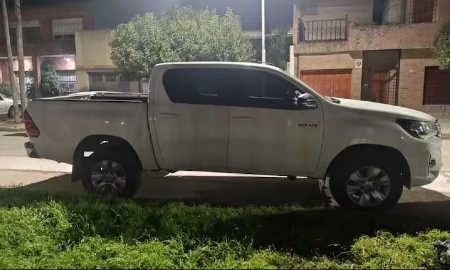 Cinco adolescentes robaron una camioneta, escaparon y fueron detenidos