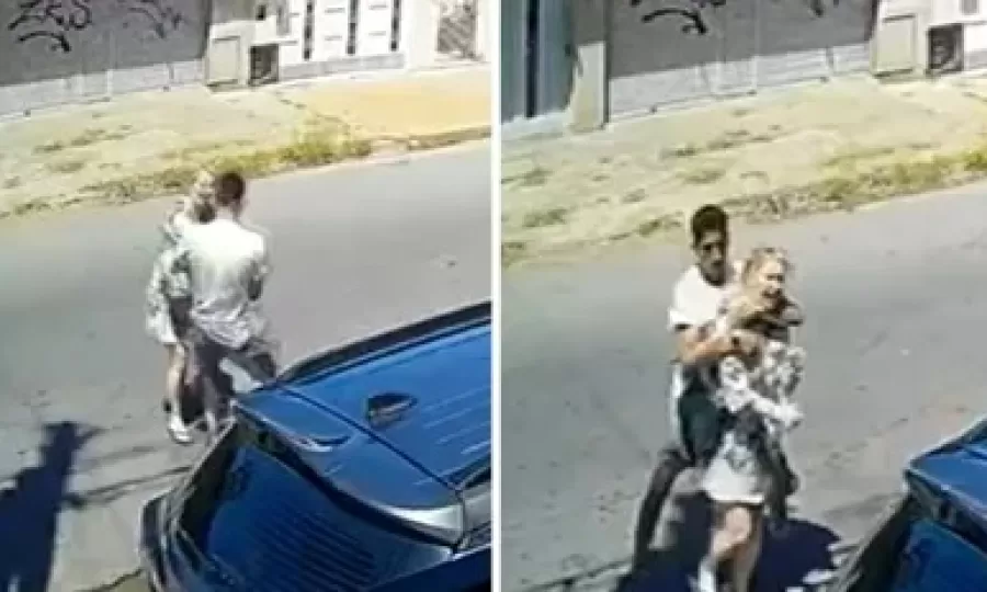 Dos motochorros golpearon y ahorcaron a una mujer adelante de sus hijos para robarle el auto