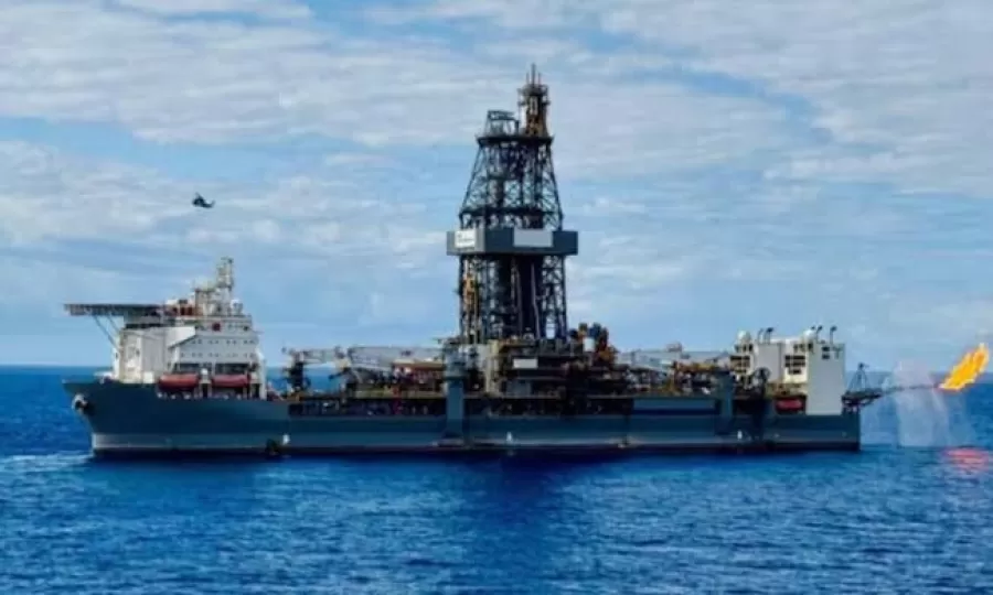 El Gobierno anunci&oacute; que denunciar&aacute; a cinco empresas petroleras que operan en Malvinas
