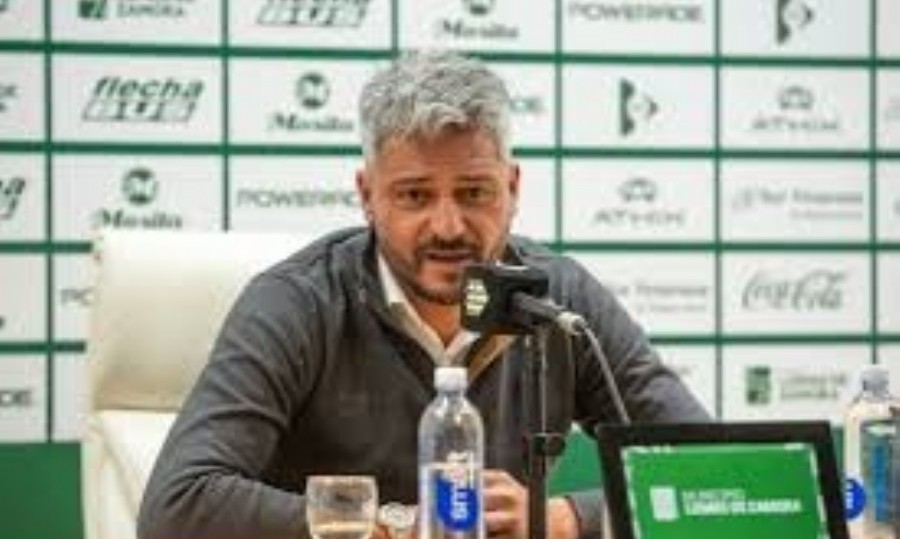 Señales importantes sobre el futuro del entrenador Gustavo Munúa.