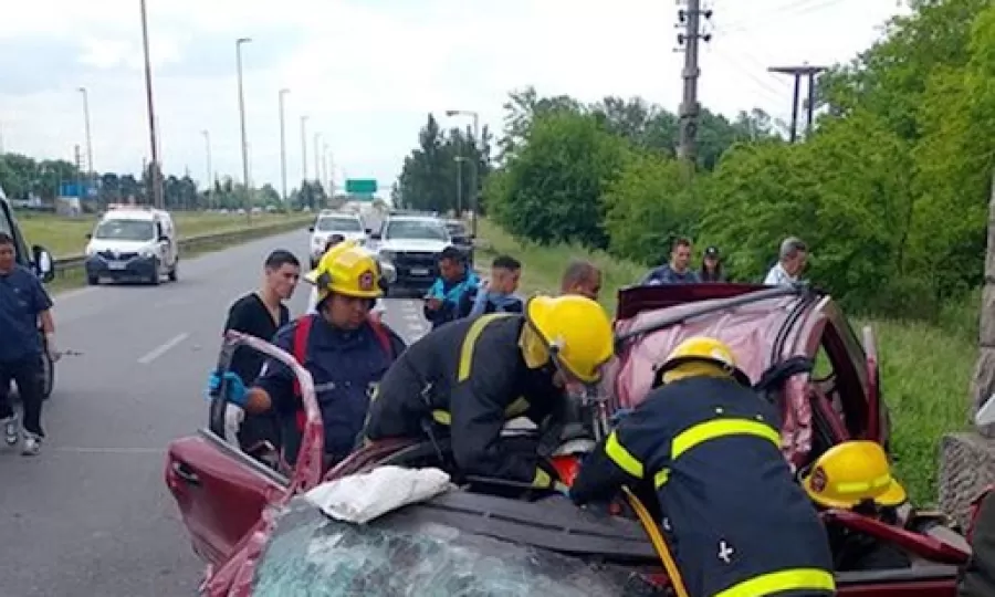 Un muerto y un herido grave tras un violento choque en Ruta 36