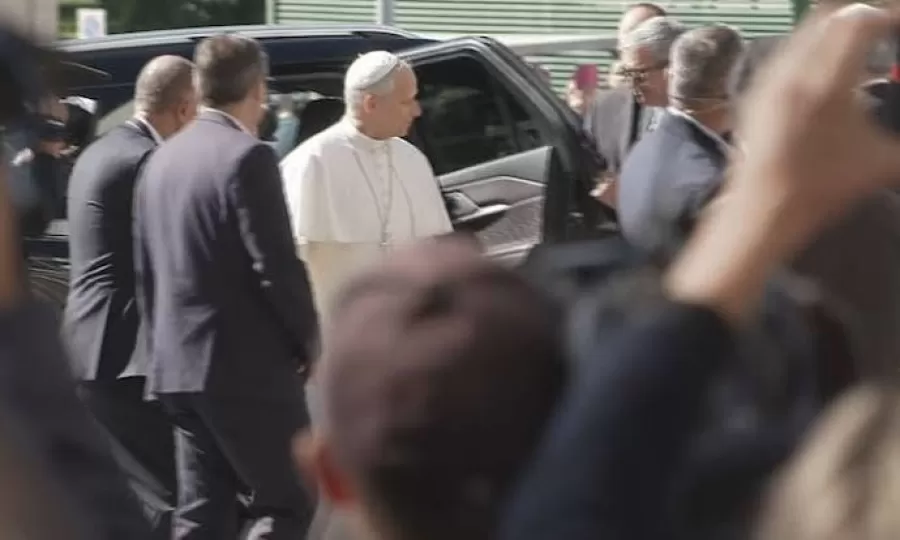 El papa Le&oacute;n XIV ingres&oacute; al hospital Gemelli para ser operado de un n&oacute;dulo en el pulm&oacute;n