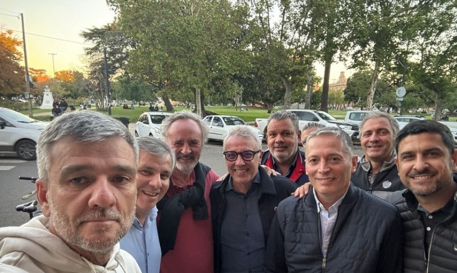 Gray, Zabaleta, De la Torre y Zamora fueron a Chivilcoy para una reunión con el intendente vecinalista Britos.