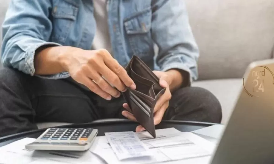 El 72% de los menores de 40 a&ntilde;os se queda sin plata antes del d&iacute;a 20 y seis de cada diez se endeudaron