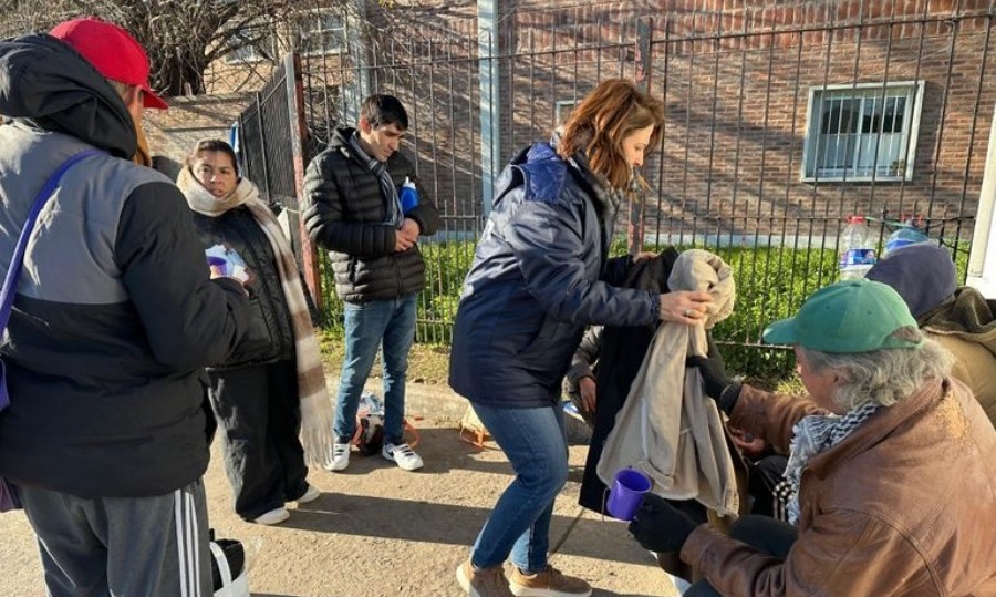 Mediante esta iniciativa municipal se aborda y acompaña la problemática del sinhogarismo durante todo el año.