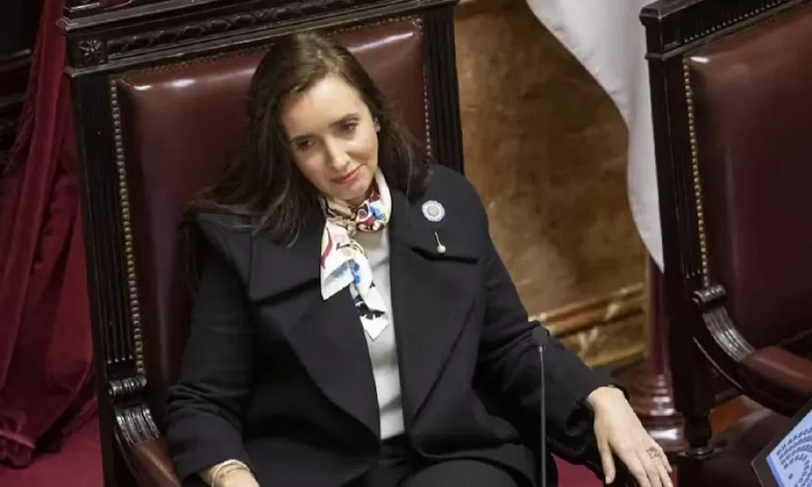 Acusan a Villarruel de frenar el ingreso de Karina Milei y Adorni