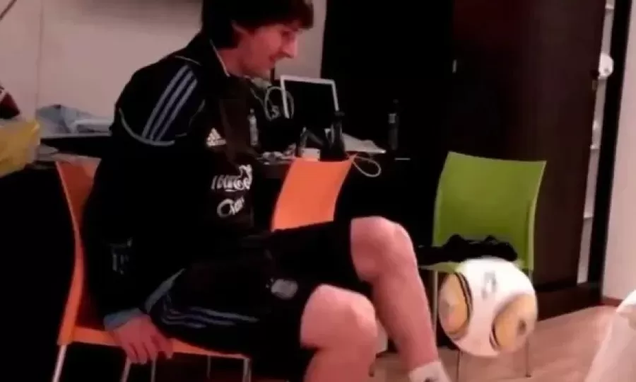 El video in&eacute;dito de Lionel Messi que sorprendi&oacute; a todos y revivi&oacute; un recuerdo del Mundial 2010