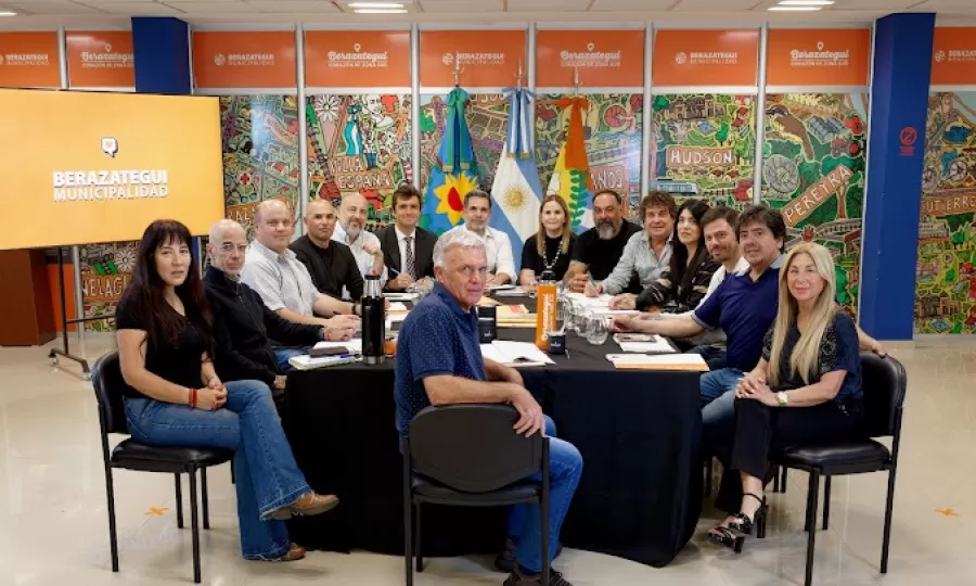 Carlos Balor mantuvo una reuni&oacute;n de trabajo con el Gabinete municipal