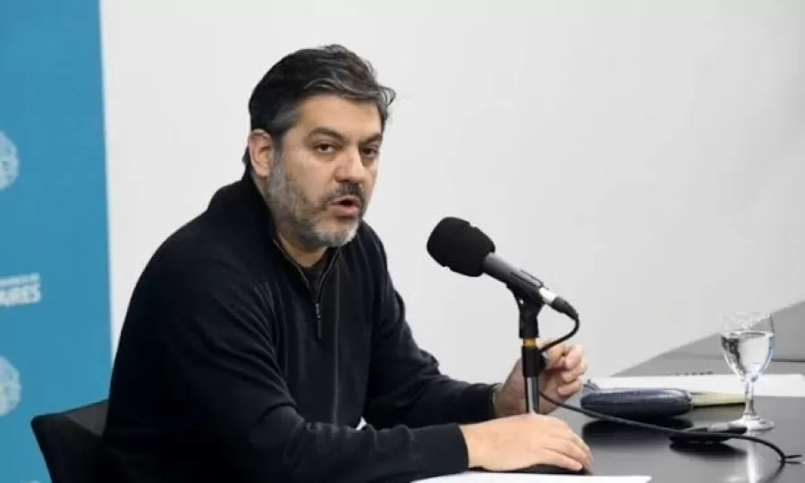 El kicillofismo cruz&oacute; a Javier Milei por la ley de Tierras y apunt&oacute; contra Diego Santilli por el "reparto de recursos a cambio de votos"