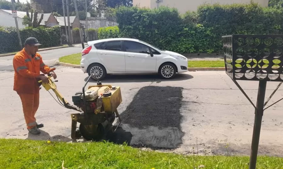 Nuevas obras de bacheo en Monte Grande