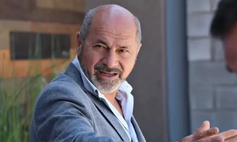 Secco denunció que "se quieren limpiar el traste con los intendentes"