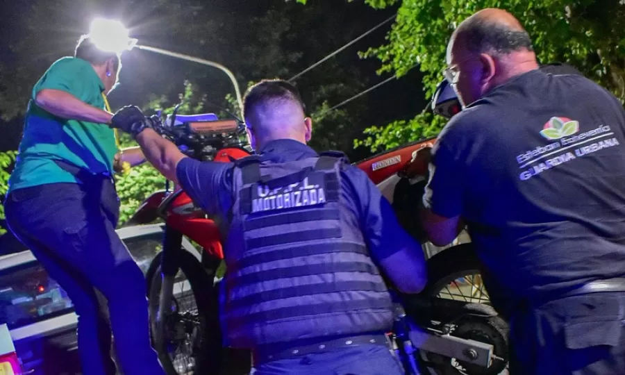 Operativos de seguridad y control vehicular en plazas de Monte Grande