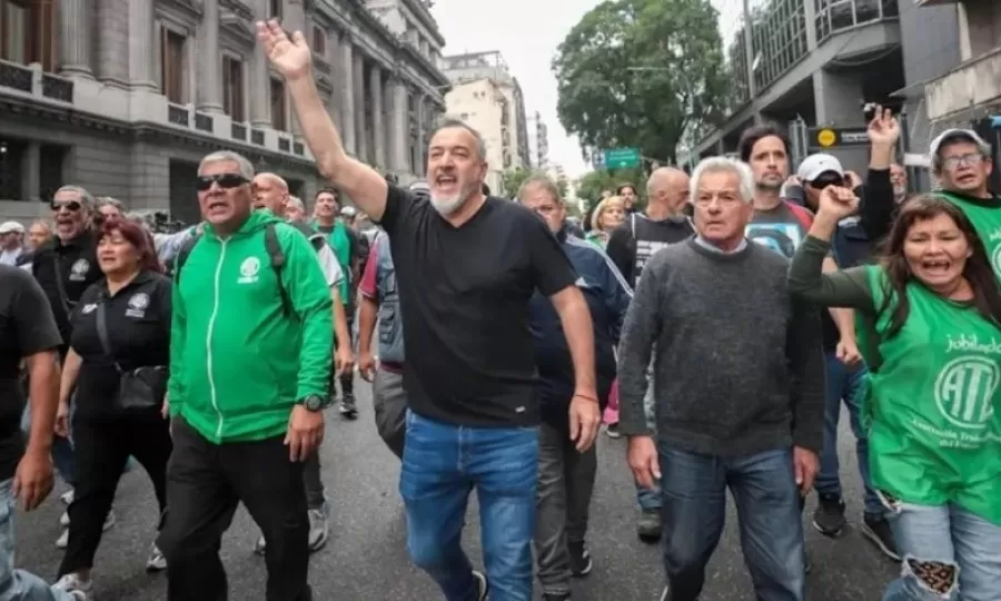ATE y las dos CTA anunciaron que se suman a la marcha de la CGT en contra de la reforma laboral