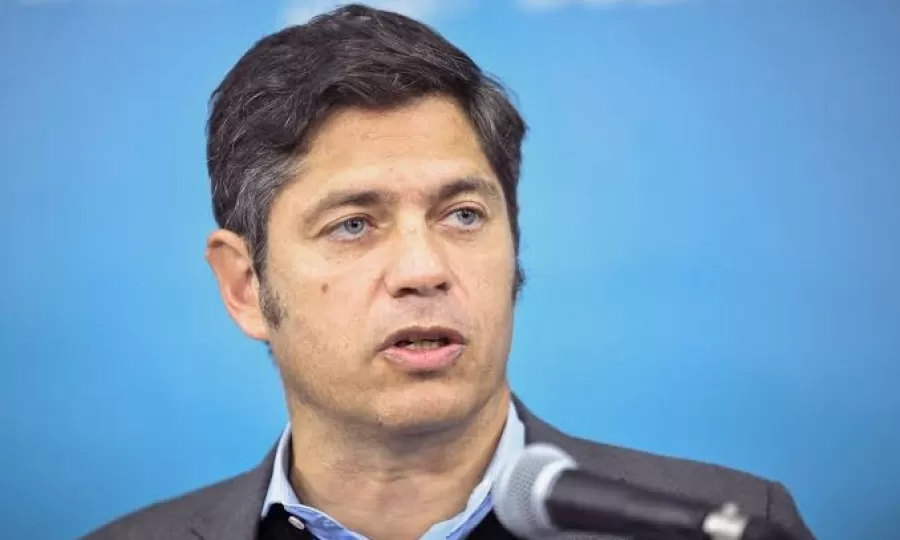 Kicillof advirti&oacute; por el endeudamiento familiar: &ldquo;No sos vos, es Milei&rdquo;