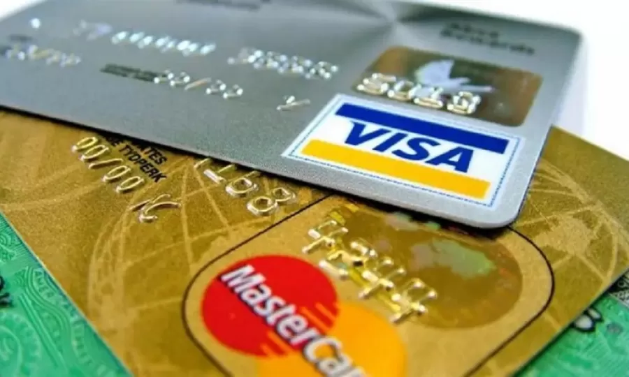 Los cr&eacute;ditos en pesos profundizaron su ca&iacute;da en julio en medio de la elevada morosidad