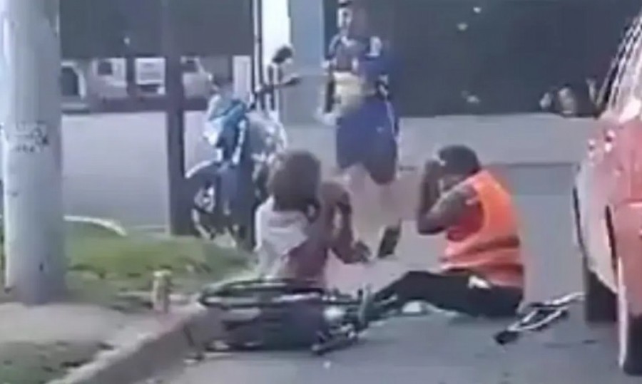 La pelea entre discapacitados en Tristán Suárez tuvo a un hincha de River y otro de Boca como participantes.