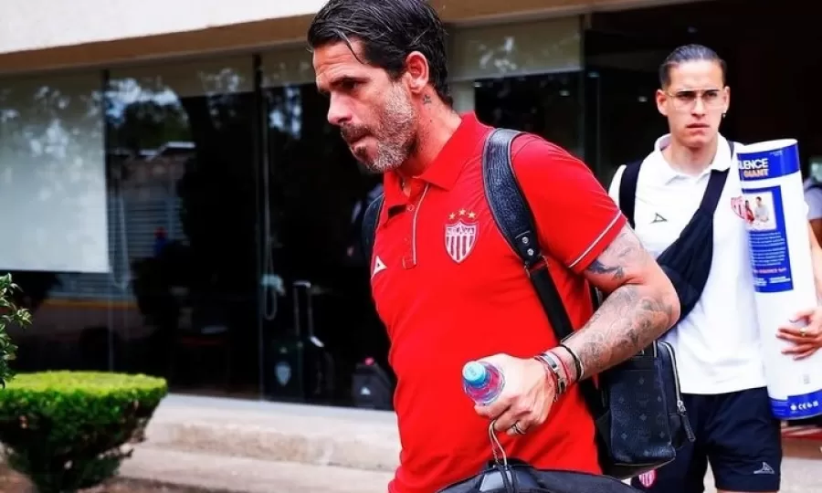 Necaxa echó a Fernando Gago para el siguiente torneo