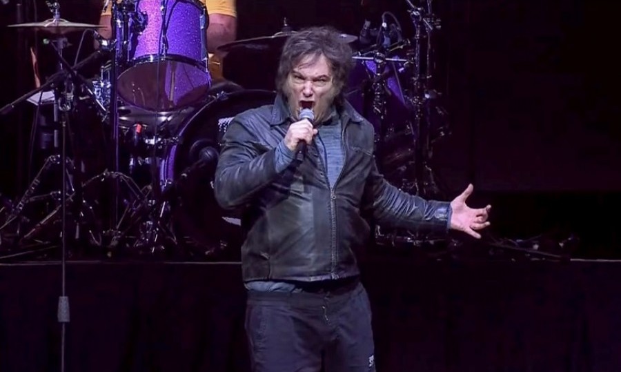 Javier Milei en el acto de este lunes en el estadio Arena de Villa Crespo.