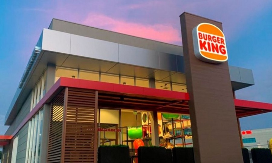 El grupo mexicano Alsea, que maneja la marca en el país, anunció la venta de sus 116 restaurantes.