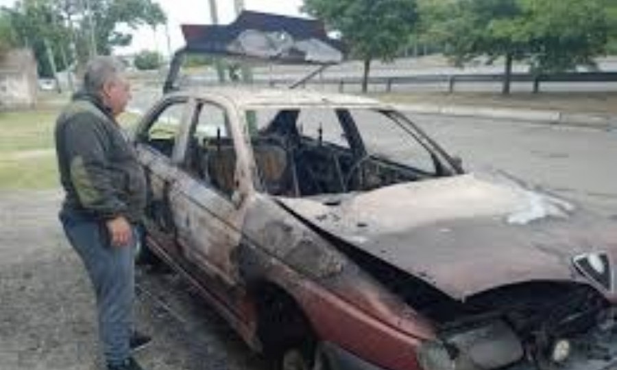 Los Bomberos Voluntarios de Lomas intervinieron de urgencia.