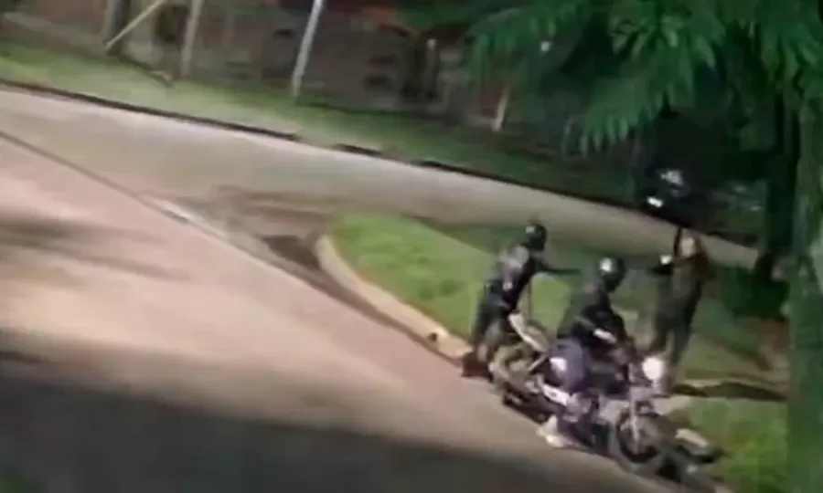 Asesinaron a un hombre cuando esperaba el colectivo para ir a trabajar