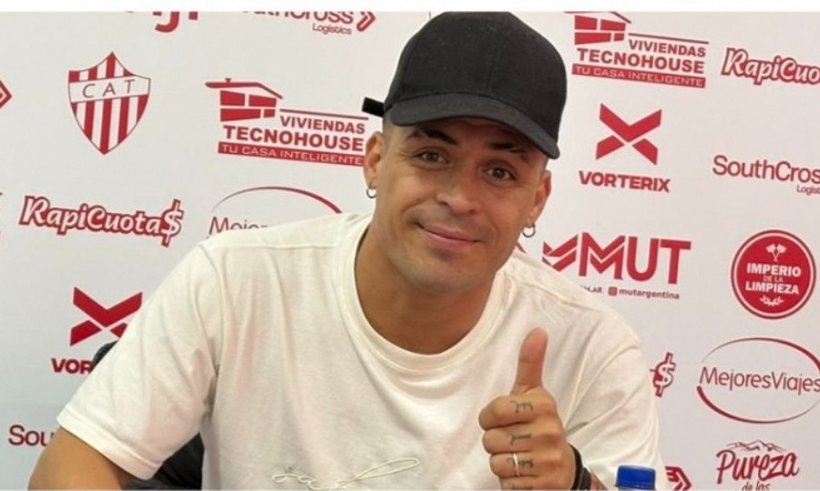 El delantero de 30 años nuevamente se ve envuelto en distintos rumores con respecto a su actualidad en el Tallarín.
