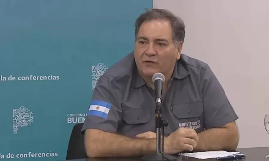 Alonso cuestionó a Milei por habilitar la compra de armas