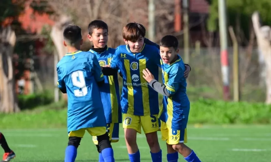 Suspendieron las actividades de una categor&iacute;a de f&uacute;tbol infantil de Rosario Central tras una grave denuncia