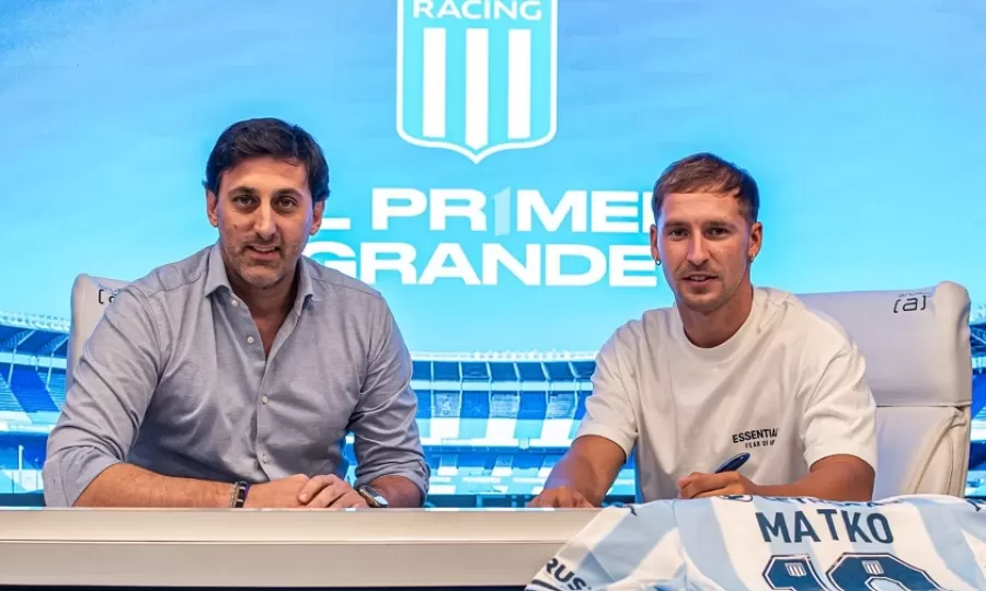 Racing present&oacute; a uno de sus refuerzos m&aacute;s esperados y confirm&oacute; que usar&aacute; la camiseta n&uacute;mero 10
