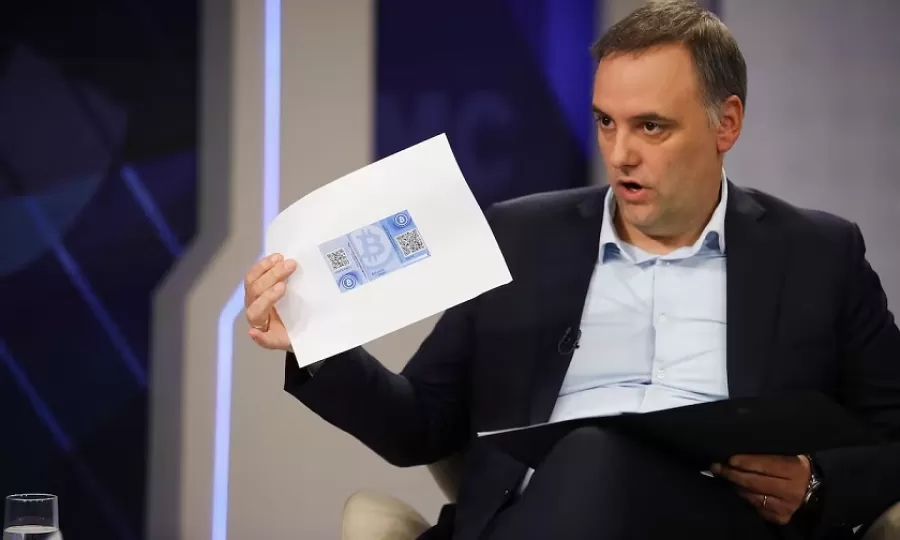 Los dichos de Adorni sobre su patrimonio contradicen declaraciones anteriores en el Congreso y la Casa Rosada
