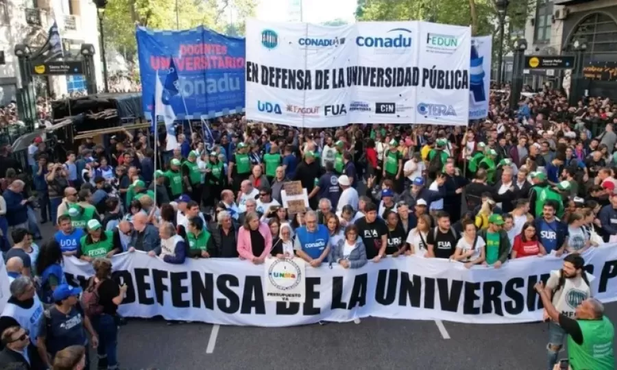 La UBA convoc&oacute; a marchar el 12 de mayo "para que se cumpla la Ley de Financiamiento Universitario"