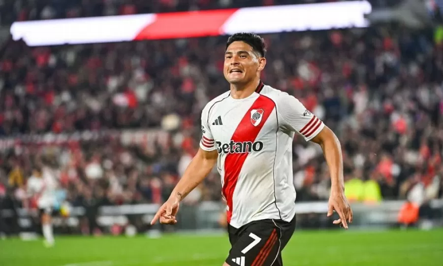 Maxi Salas se defendi&oacute; tras la viralizaci&oacute;n de un video en el que tira un pelotazo a la platea de River