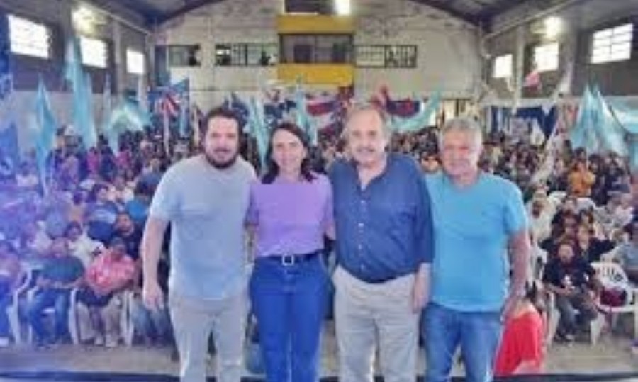 El ex embajador en España encabezó un acto en Almirante Brown.