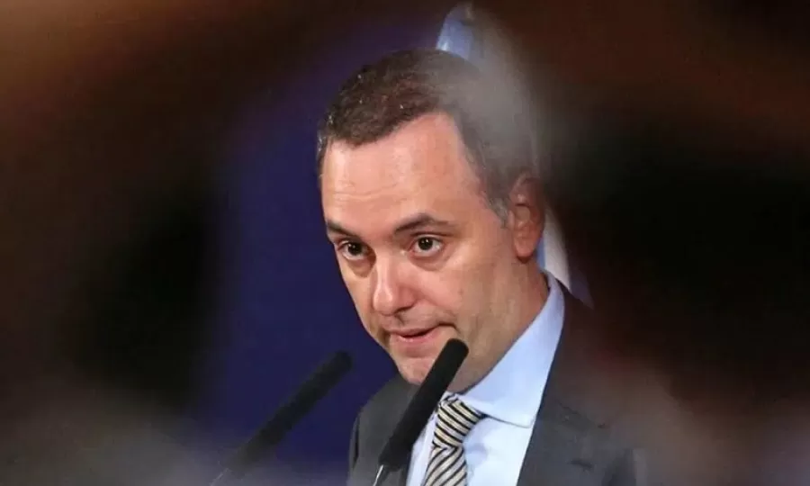 La Justicia investiga otro posible viaje de Manuel Adorni al exterior y crece el esc&aacute;ndalo