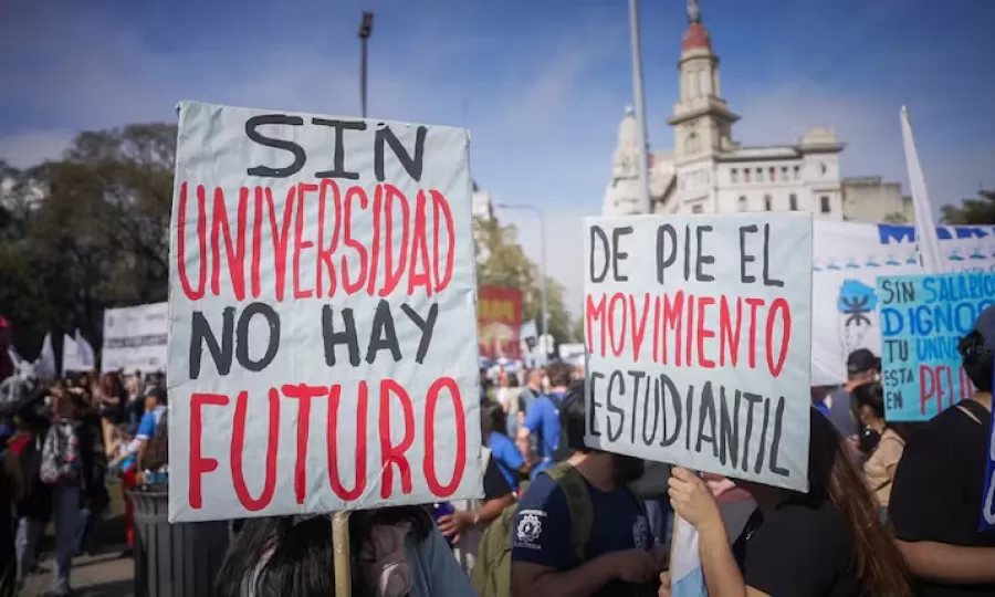 Los docentes universitarios vuelven al paro y los rectores advierten que el cuatrimestre ser&aacute; cr&iacute;tico