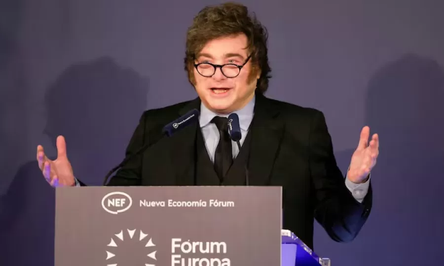 Milei tild&oacute; a Pedro S&aacute;nchez de &ldquo;dictador&rdquo; y asegur&oacute; que la ocupaci&oacute;n brit&aacute;nica en Malvinas &ldquo;es un riesgo para la regi&oacute;n&rdquo;