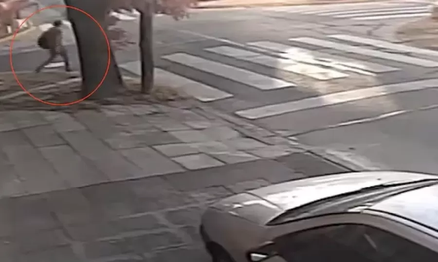 Una mujer fue degollada en plena calle y descartan un robo