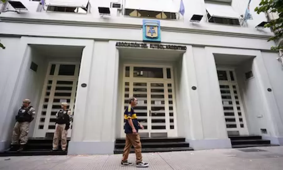 Allanan las sedes de la AFA de Viamonte y de Ezeiza