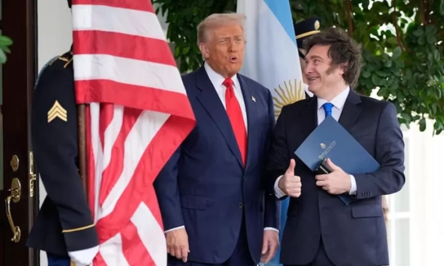 Donald Trump condicionó la ayuda a Javier Milei y los mercados argentinos se desplomaron