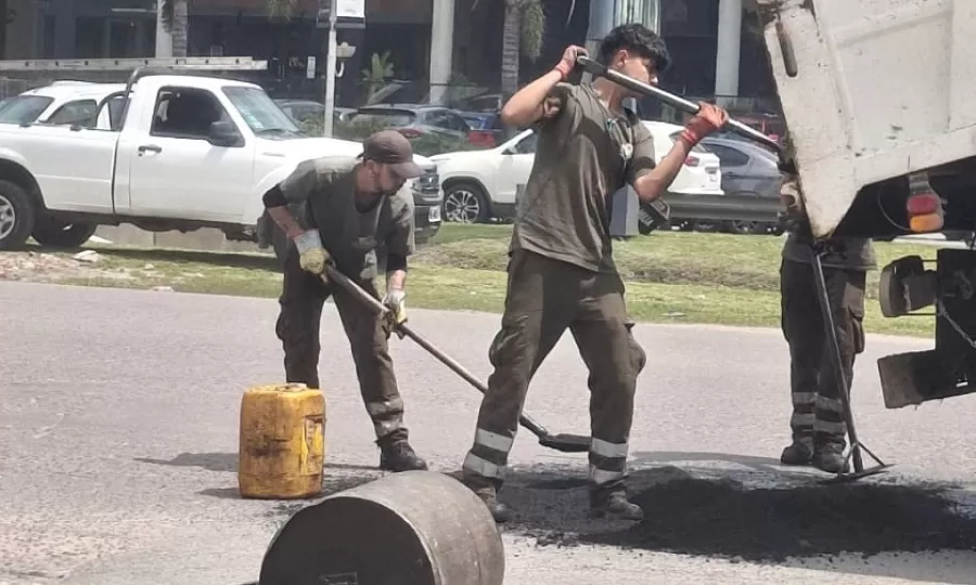 Nuevos trabajos de bacheo sobre la ruta 58, en Canning