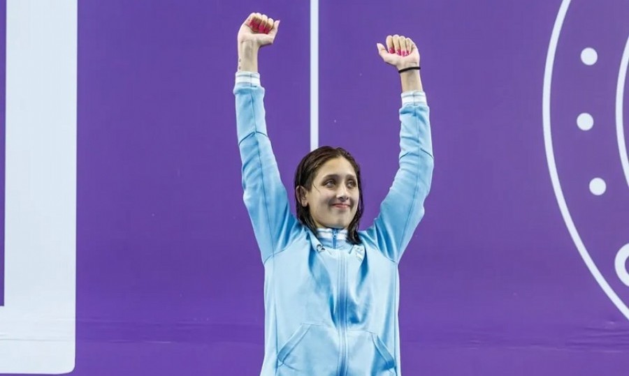 Se trata de su segundo podio, luego de haber conseguido el oro en los 400 metros combinados.
