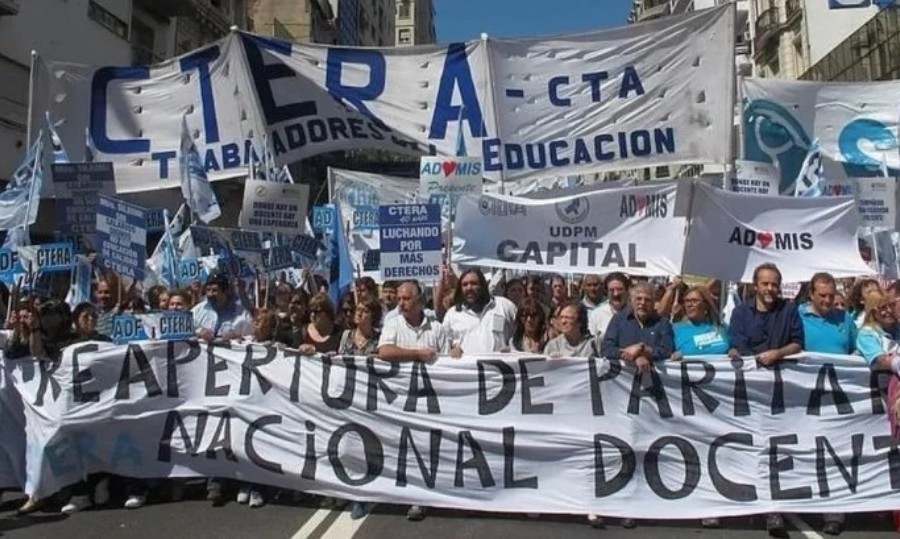 Los gremios docentes anunciaron un nuevo paro y no habrá clases en todo ...
